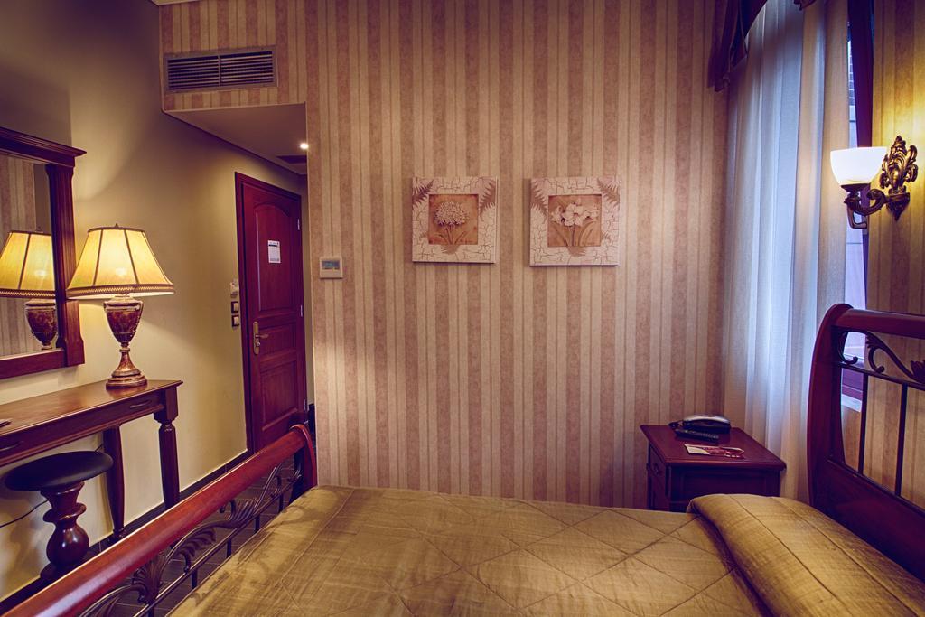 Theofilos Paradise Boutique Hotel Mytilíni Kültér fotó